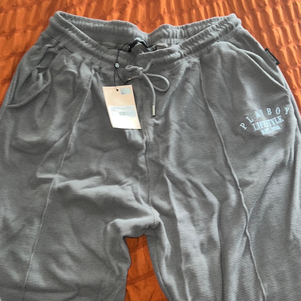 playboy lifestyle balloon jogger